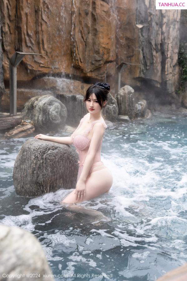 陈诗诗 诗诗 [XiuRen]高清写真图 2024.01.30 No.8039 诗诗kiki 黑丝美臀第12张图片